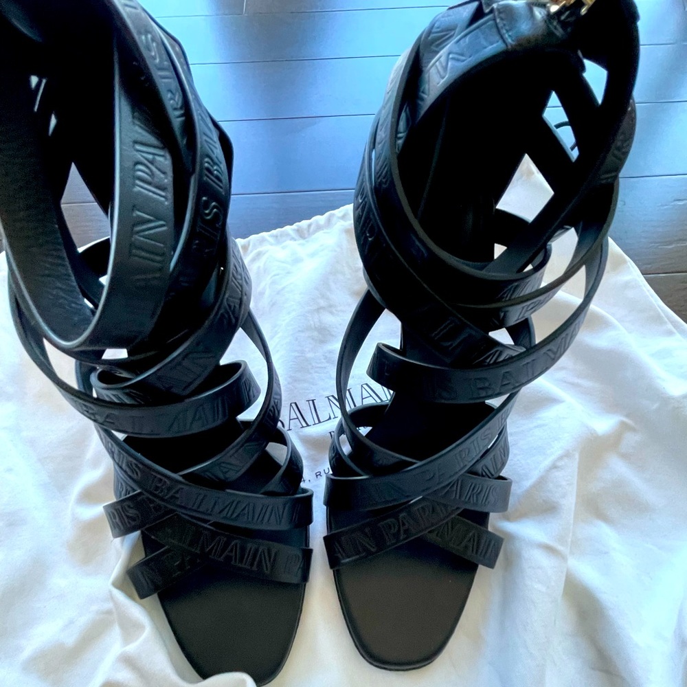 100% Authentic Balmain
Black Charlotte 95 Logo-embossed Leather Gold size 39.5
